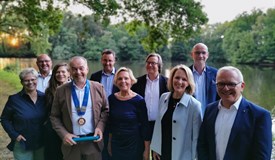 Der RC Elmshorn hat einen neuen Vorstand. Peer Olav Breuss löst als Präsident Ellen Kruse ab