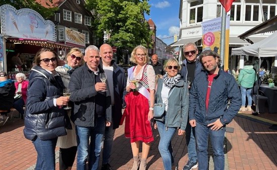 Der Besuch des Elmshorner Weinfestes war ein Highlight des Besuchsprogramms