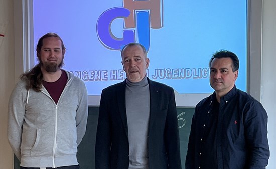 v.l.n.r.: Stefan Basler (KGSE), Peer Olav Breuss (Rotary), Teyfik Sahin, (Gefangene helfen Jugendlichen e.V. )